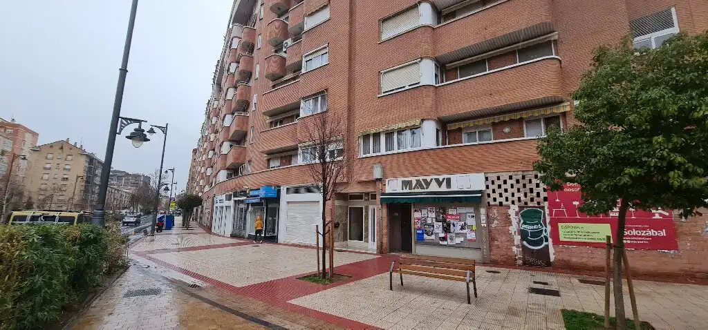 Locale commerciale in vendita a Calle General Vara de Rey 66, imagen 4