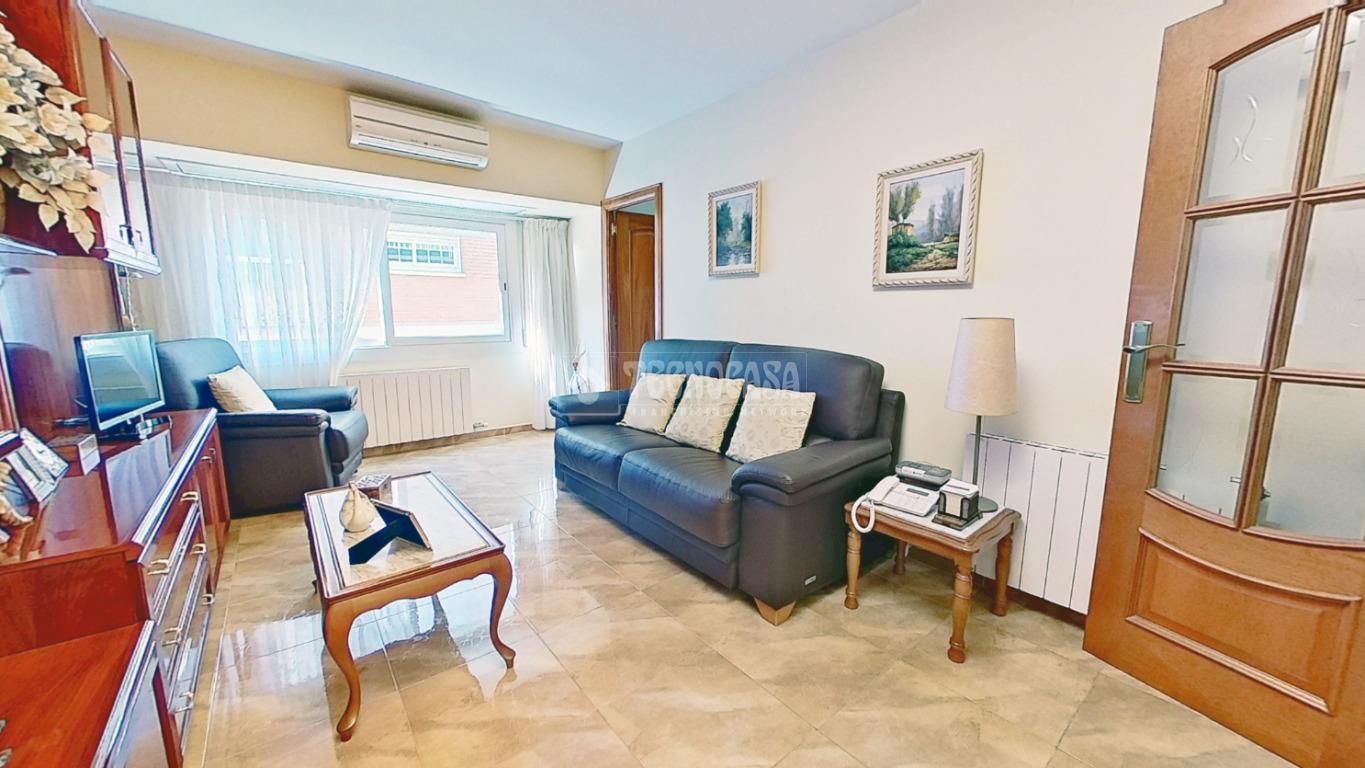 Sala d'estar de Pis en venda en  Barcelona Capital amb Aire condicionat i Calefacció