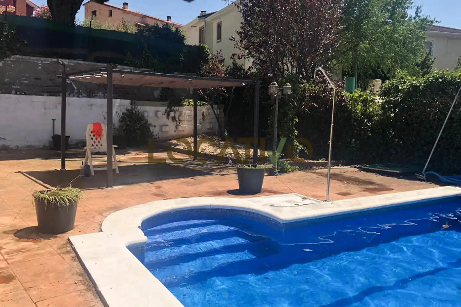 Piscina de Casa o xalet en venda en Navas del Rey amb Calefacció, Jardí privat i Traster