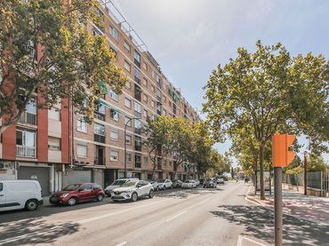 Appartamento con balcone in vendita a Avinguda dels Països Catalans