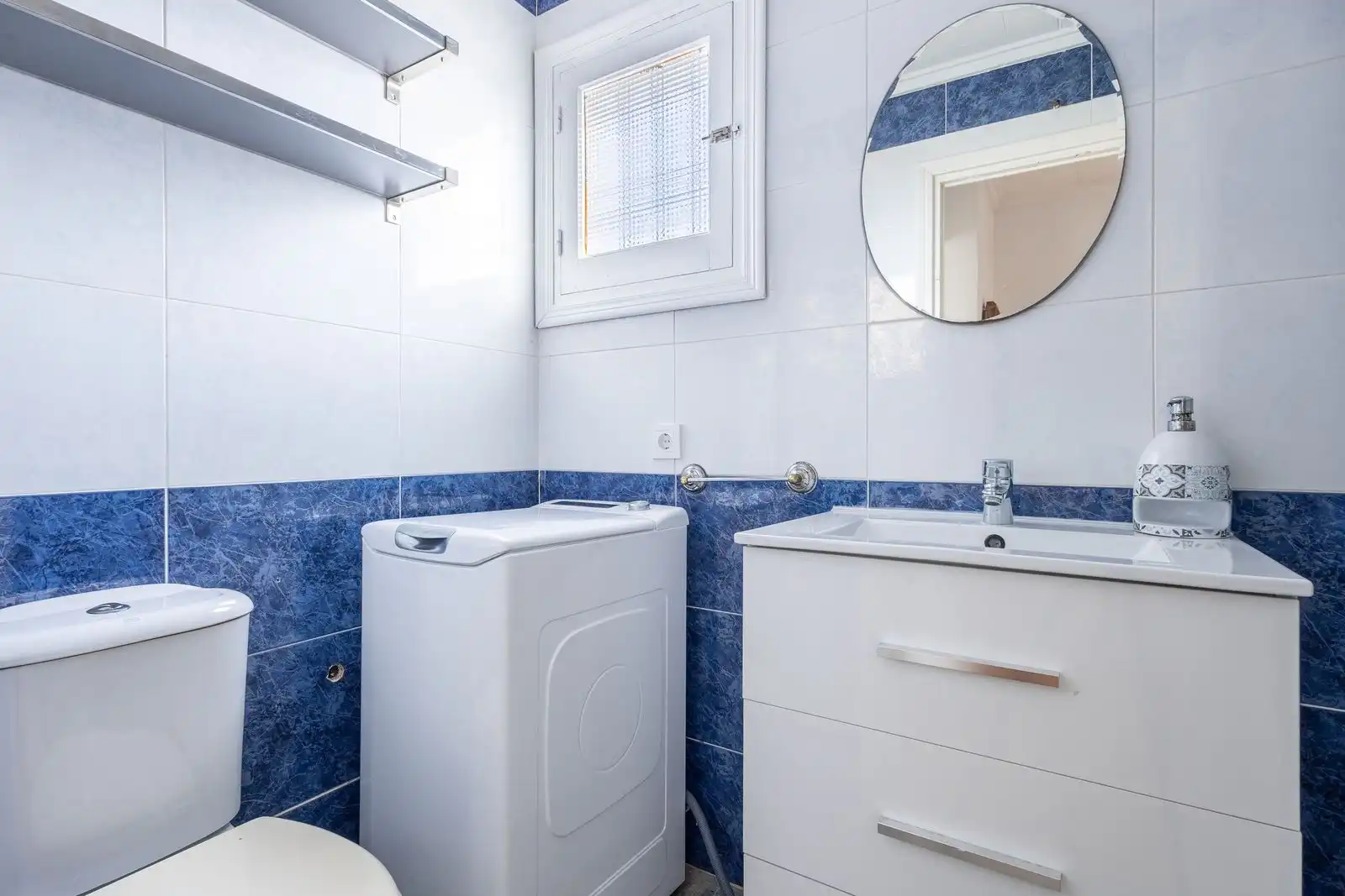 Bathroom of Apartments for sale in Torrevieja  with Private garden and Terrace