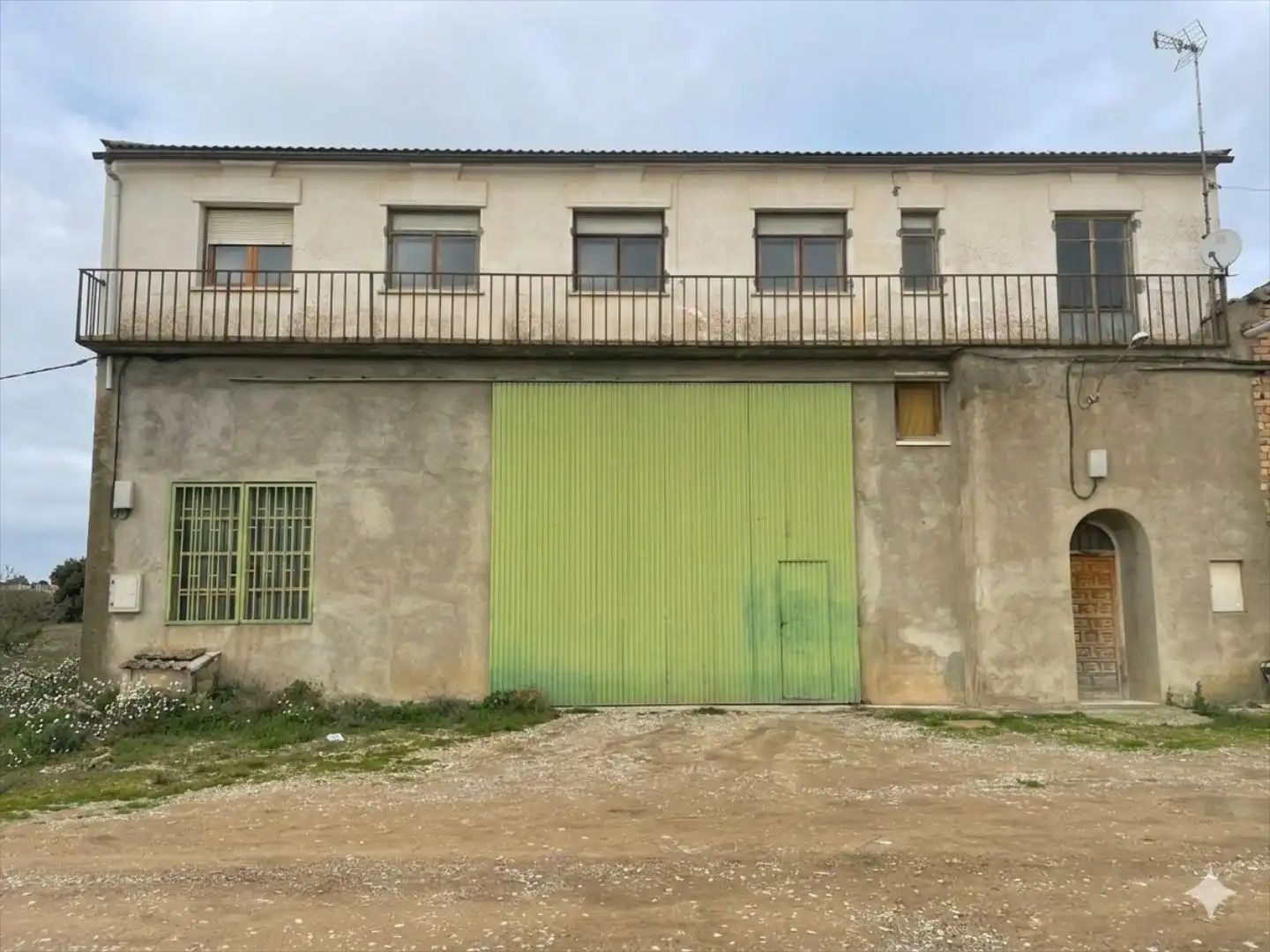 Vista exterior de Casa o chalet en venta en Biota con Trastero