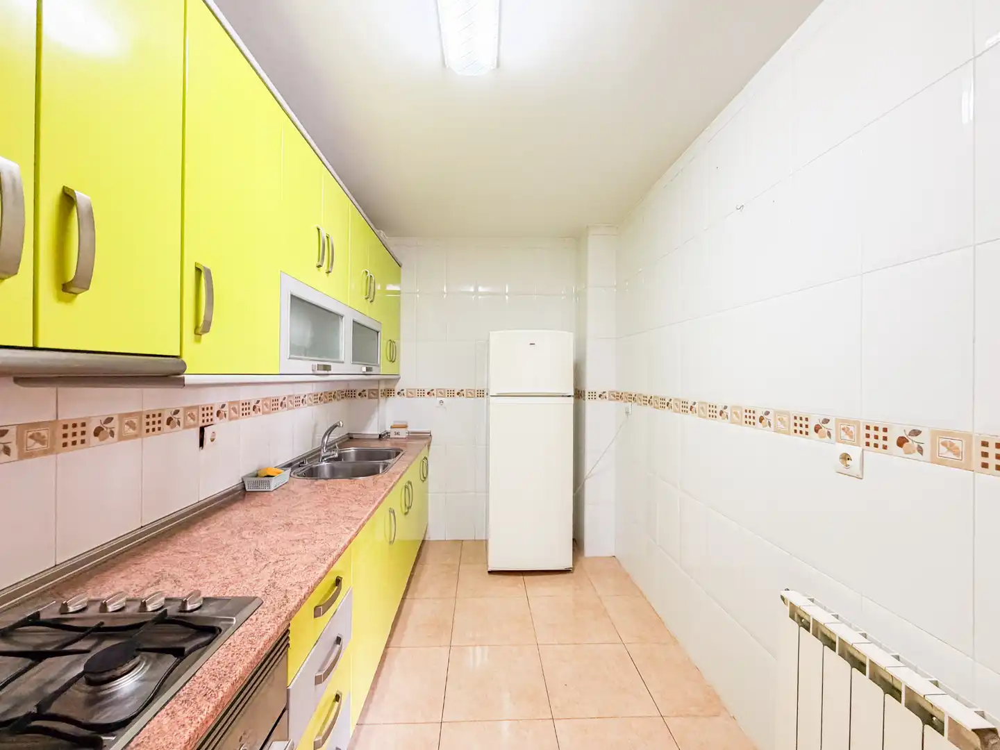 Cuina de Pis en venda en Baza amb Calefacció, Terrassa i Moblat