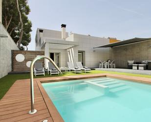 Swimming pool of House or chalet for sale in Monforte del Cid  with Air Conditioner, Heating and Private garden