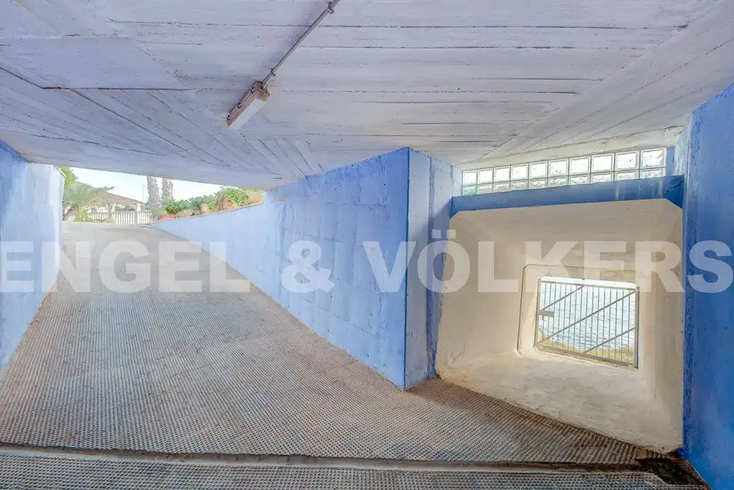 Houses for sale in El Campello  with Air Conditioner, Private garden and Terrace