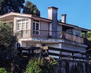 Vista exterior de Casa o xalet en venda en Tui amb Terrassa i Balcó