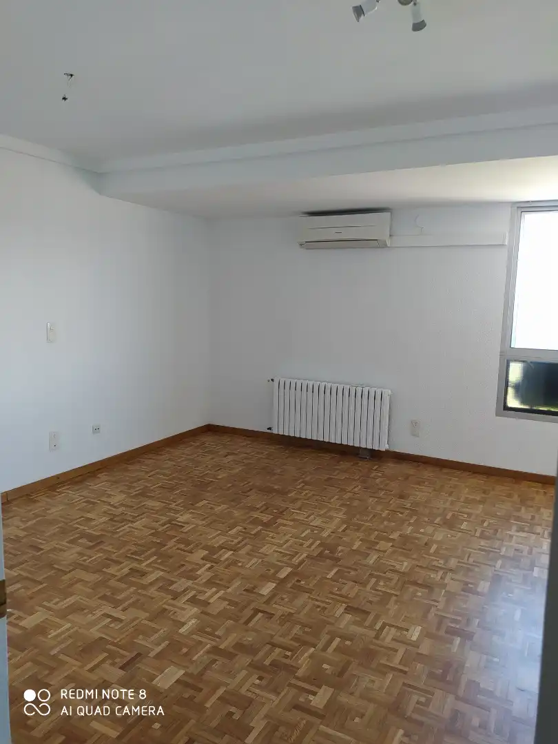 Flat for sale in Zaragoza  with Air Conditioner, Heating and Parquet flooring