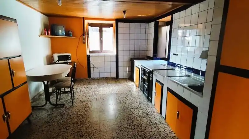 Cuina de Casa adosada en venda en Cudillero