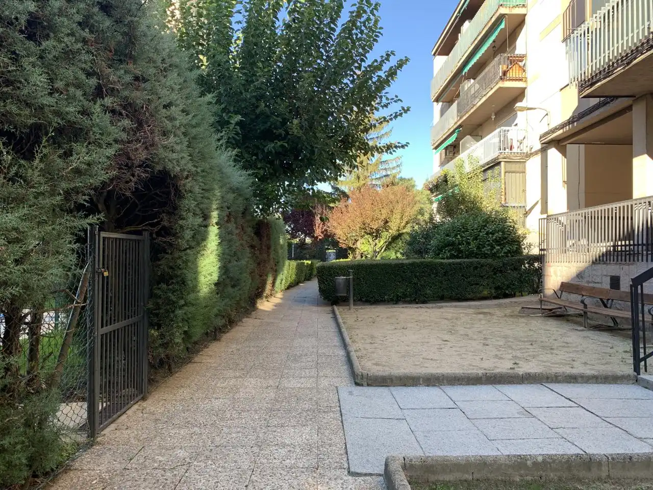 Vista exterior de Pis de lloguer en Collado Villalba amb Calefacció, Terrassa i Traster