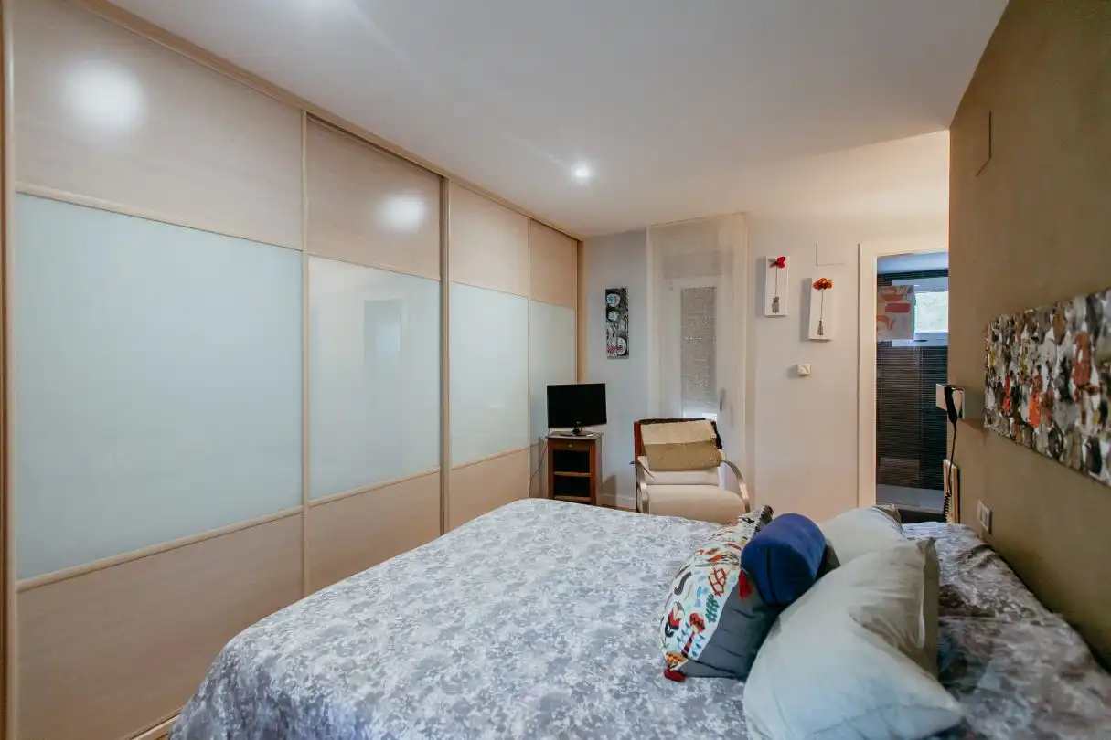 Habitación de Casa o chalet en venta en Huesca con Aire acondicionado, Calefacción y Jardín privado