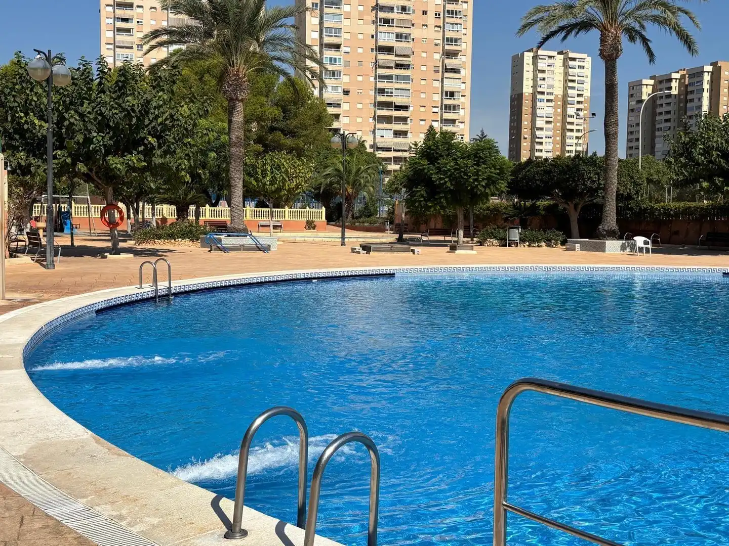 Piscina de Planta baja en venta en El Campello
