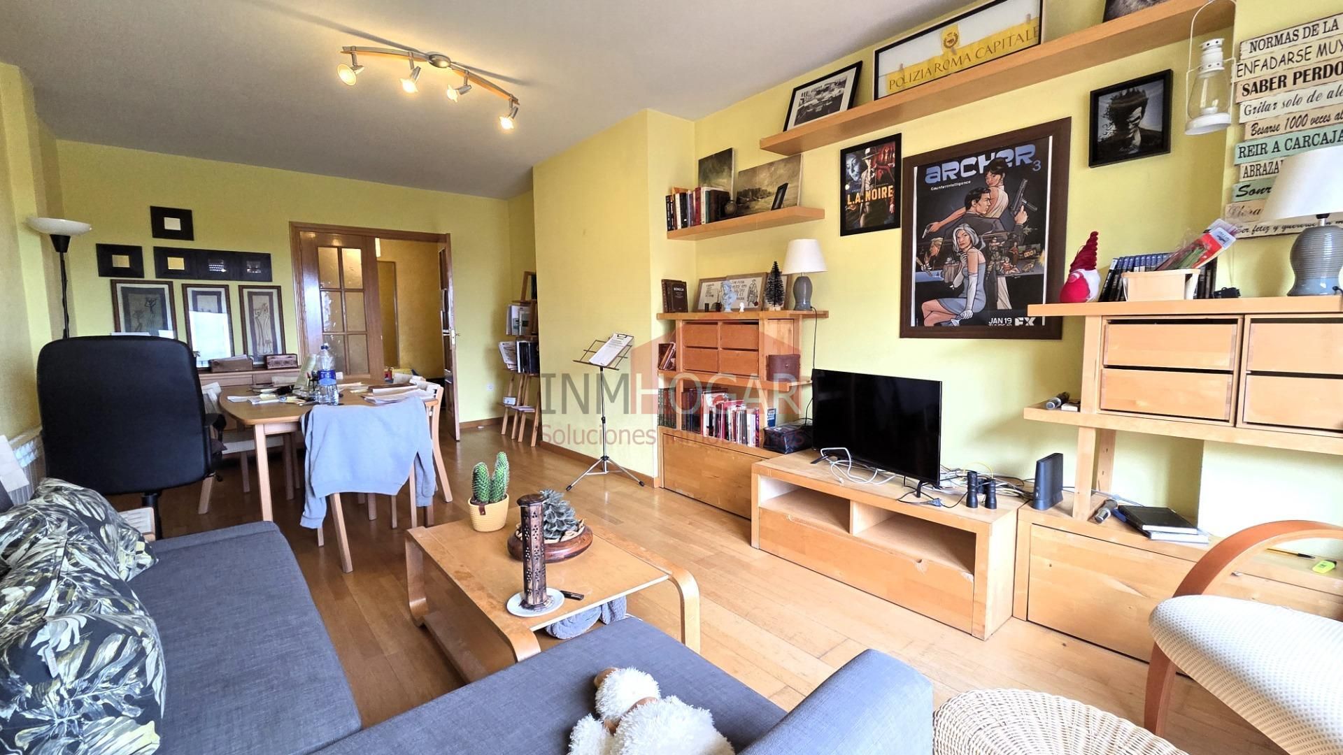 Living room of Flat for sale in Ávila Capital  with Heating, Terrace and Storage room