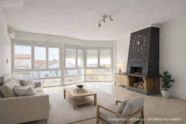 Piso en Venta en Carrer Mossèn Josep Valls en Prats de Lluçanès