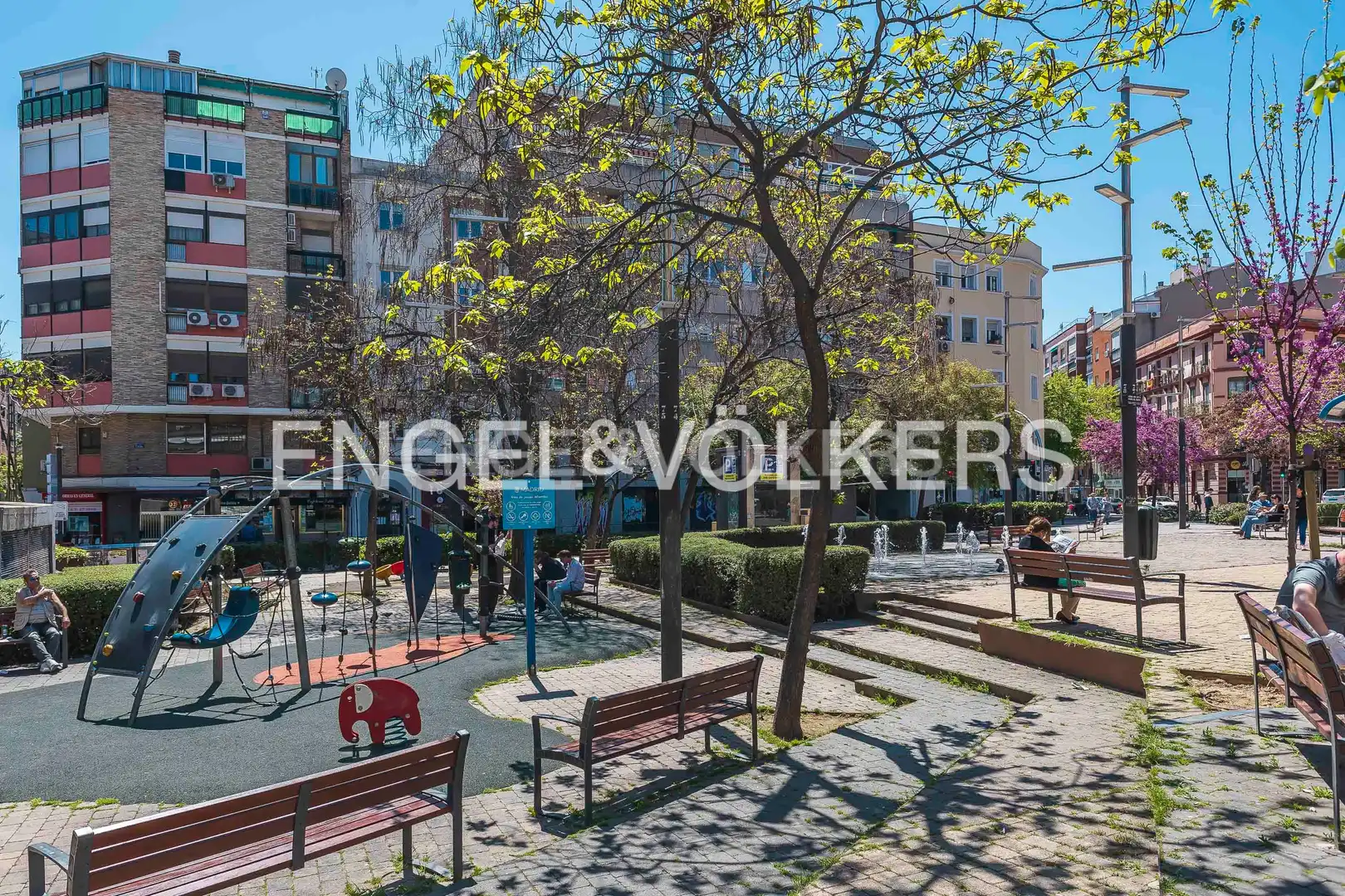 Exterior view of Flat for rent in Madrid  with Air Conditioner, Heating and Furnished