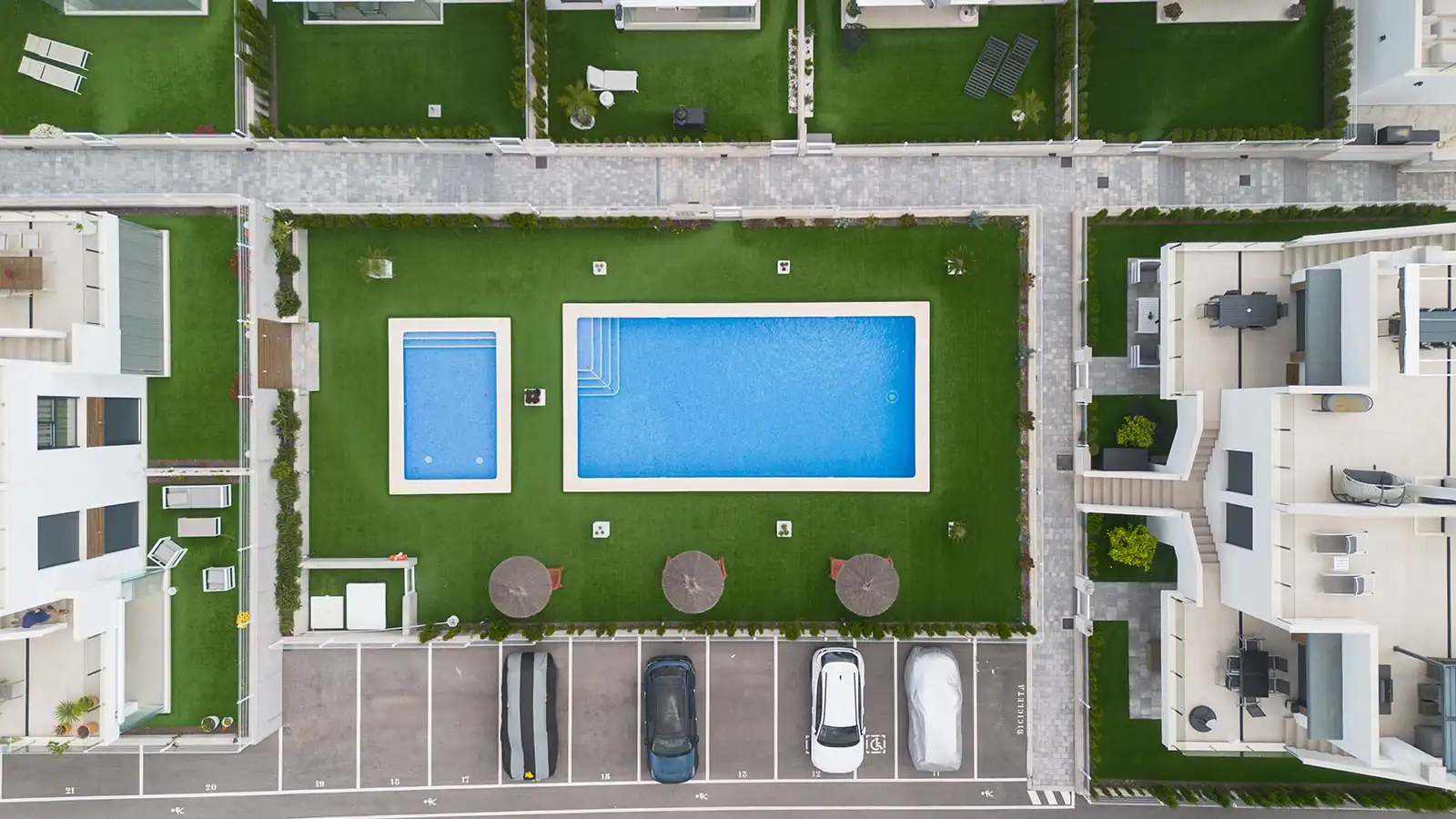 Schwimmbecken von Erdgeschoss zum Verkauf in Orihuela mit Klimaanlage, Terrasse und Möbliert