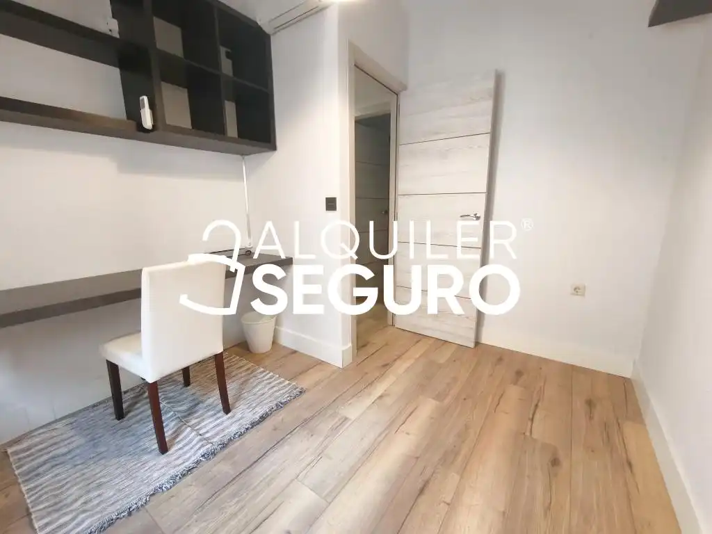 Dormitori de Casa o xalet de lloguer en Santa Pola amb Aire condicionat, Calefacció i Terrassa