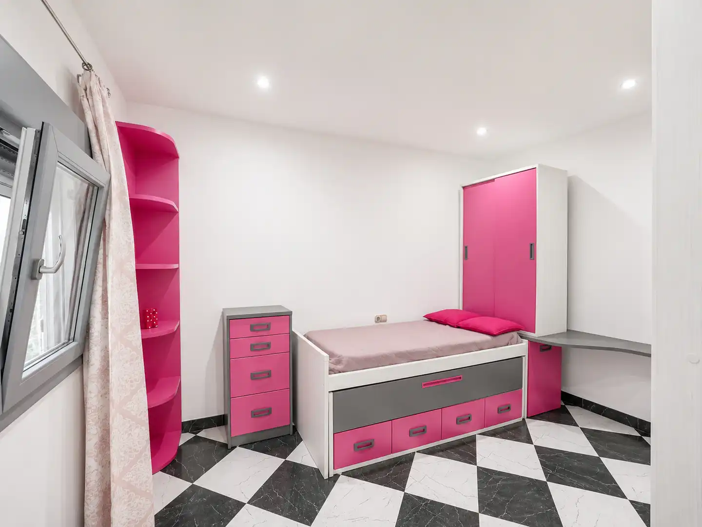 Dormitori de Casa o xalet en venda en Espera amb Terrassa i Traster