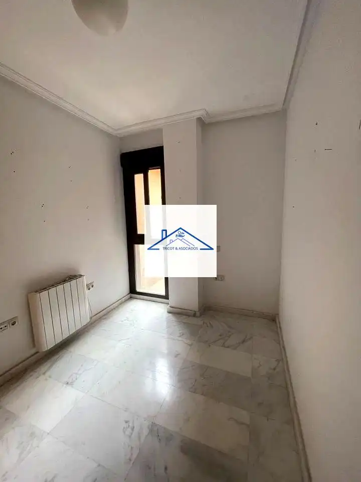 Piso en venta en Ocaña con Calefacción y Terraza
