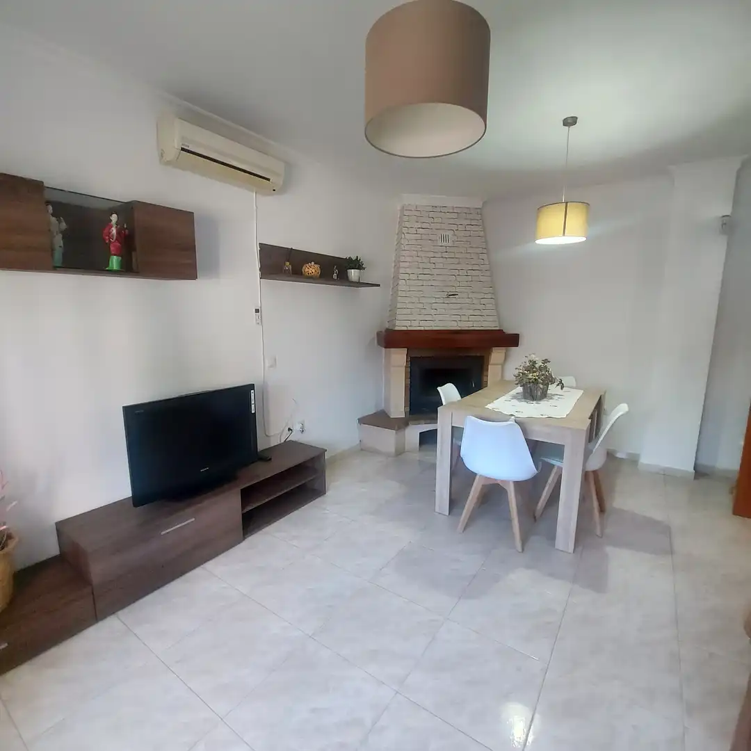 Sala d'estar de Casa o xalet de lloguer en Chiclana de la Frontera amb Piscina, Moblat i Es permeten mascotes