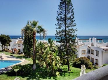 Flat with balcony for sale in ARMADA DE LA