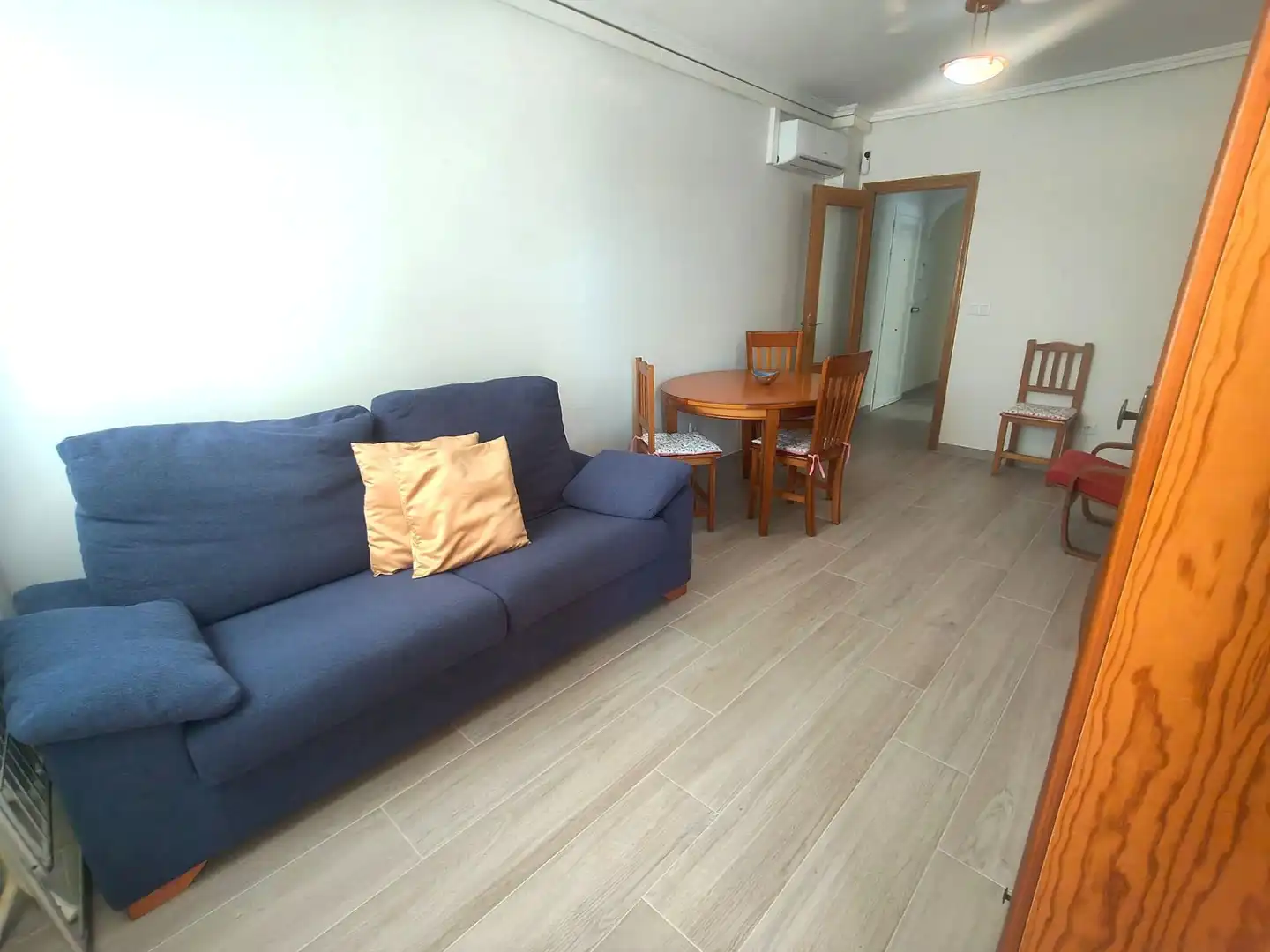 Wohnzimmer von Wohnungen zur Miete in Santa Pola mit Klimaanlage, Heizung und Terrasse