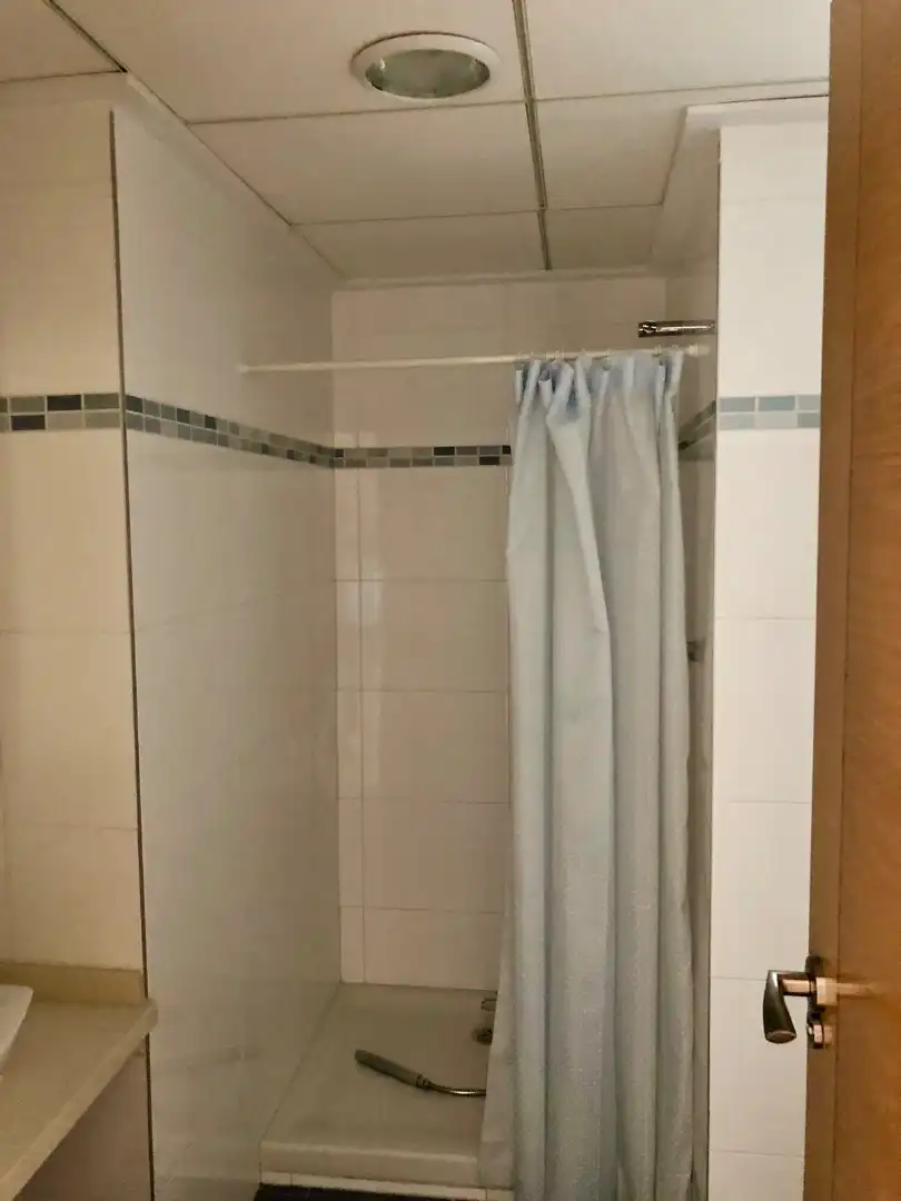 Bathroom of Flat for sale in Alicante / Alacant  with Air Conditioner, Furnished and Balcony