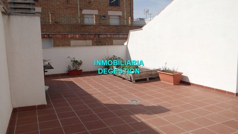 Terrassa de Àtic en venda en Linares amb Aire condicionat, Calefacció i Jardí privat
