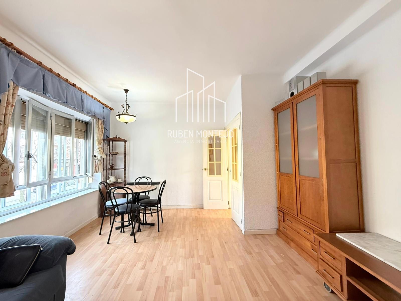 Vista exterior de Piso en venta en Salamanca Capital con Calefacción, Horno y Lavadora