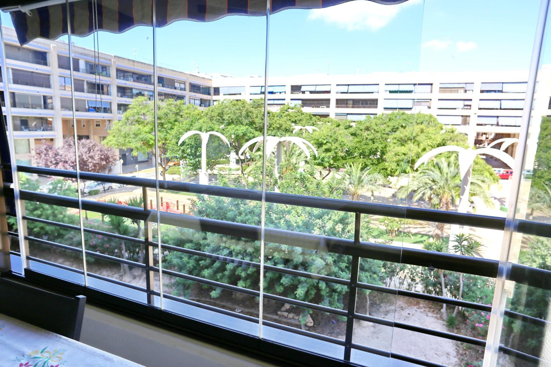 Vista exterior de Apartament en venda en Guardamar del Segura amb Aire condicionat, Calefacció i Terrassa