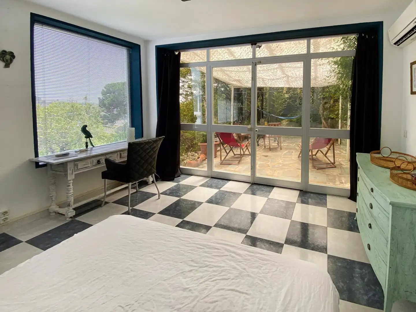 Habitación de Casa o chalet en venta en Benahavís con Aire acondicionado, Jardín privado y Terraza