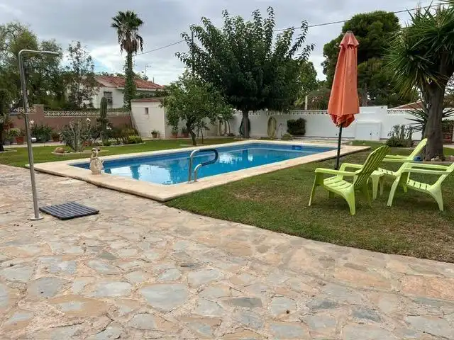 Piscina de Casa o xalet en venda en Mutxamel amb Aire condicionat, Calefacció i Jardí privat