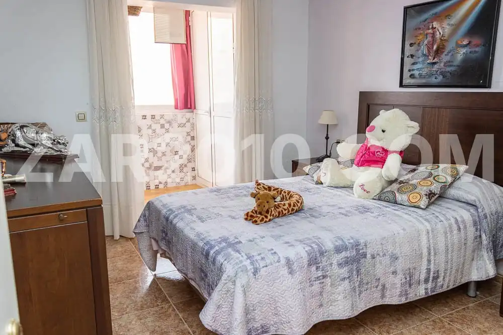 Chalet con piscina en venta en Avenida Juan Sebastián Elcano, imagen 24