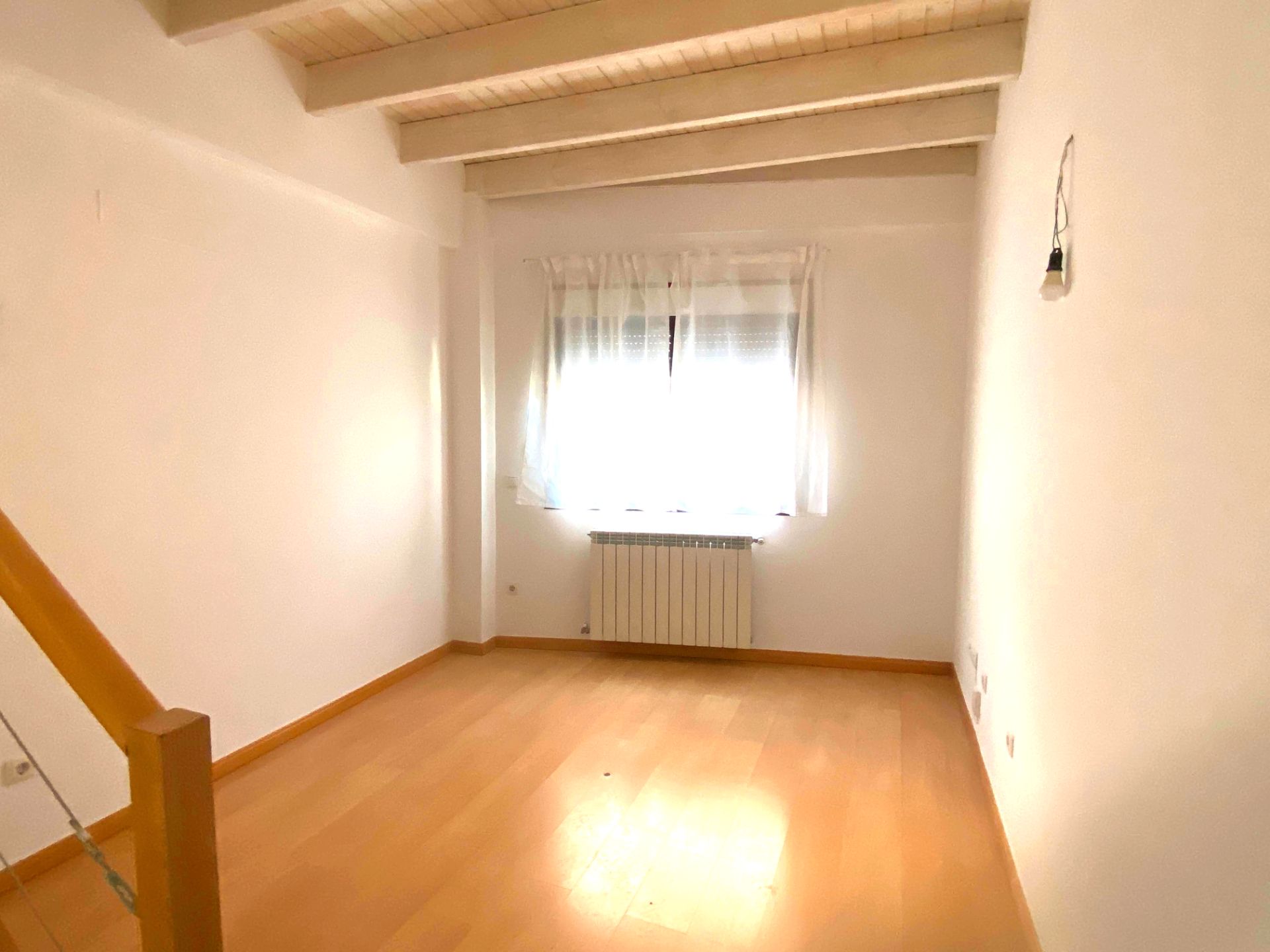 Bedroom of Duplex to rent in  Madrid Capital  with Heating and Washing machine