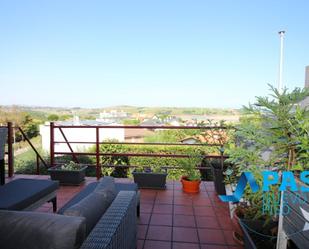 Terrassa de Casa o xalet en venda en Miengo amb Calefacció, Jardí privat i Terrassa