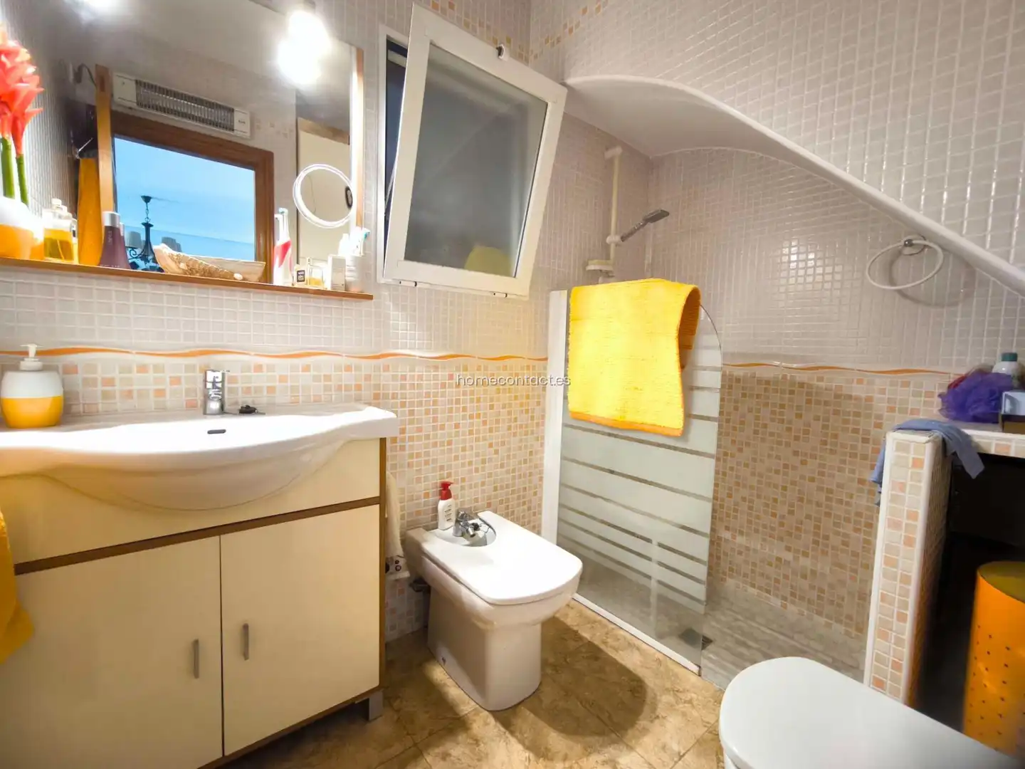 Badezimmer von Einfamilien-Reihenhaus zum Verkauf in La Nucia mit Klimaanlage, Internet und Gemeinschaftspool