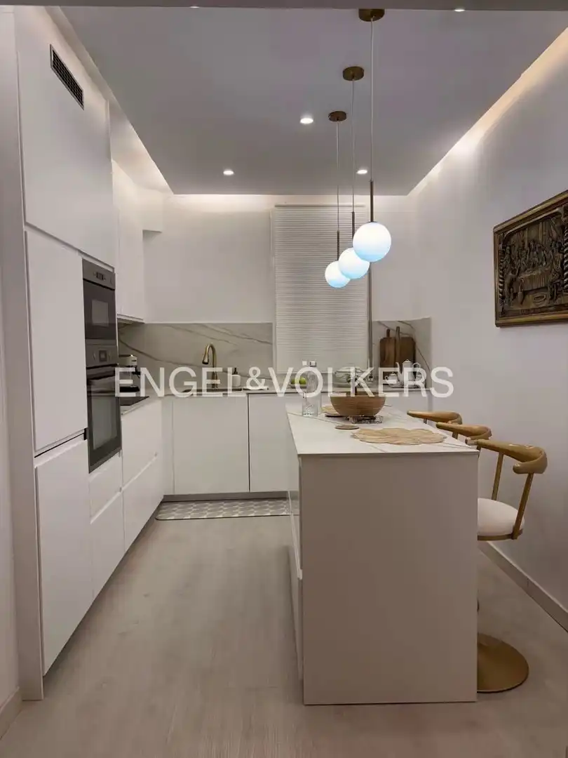 Küche von Wohnung zum Verkauf in Barcelona mit Klimaanlage, Heizung und Terrasse