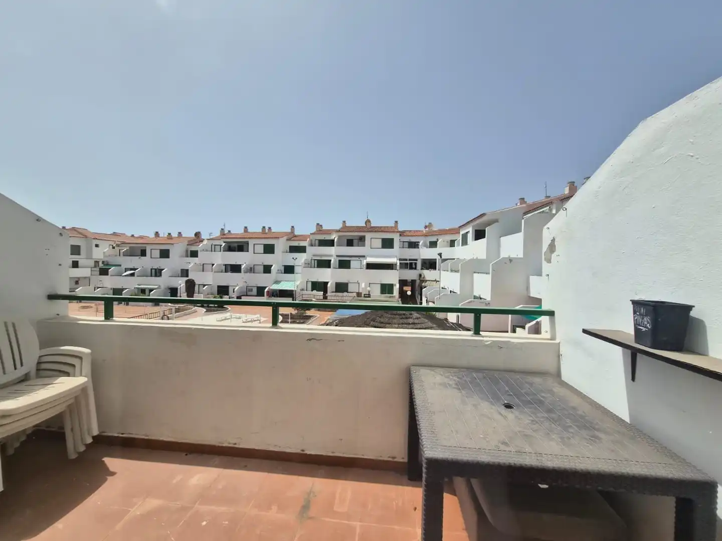 Apartment with pool for sale in Costa del Silencio, imagen 2