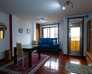 Living room of Study to rent in Vigo   with Parquet flooring, Furnished and Oven