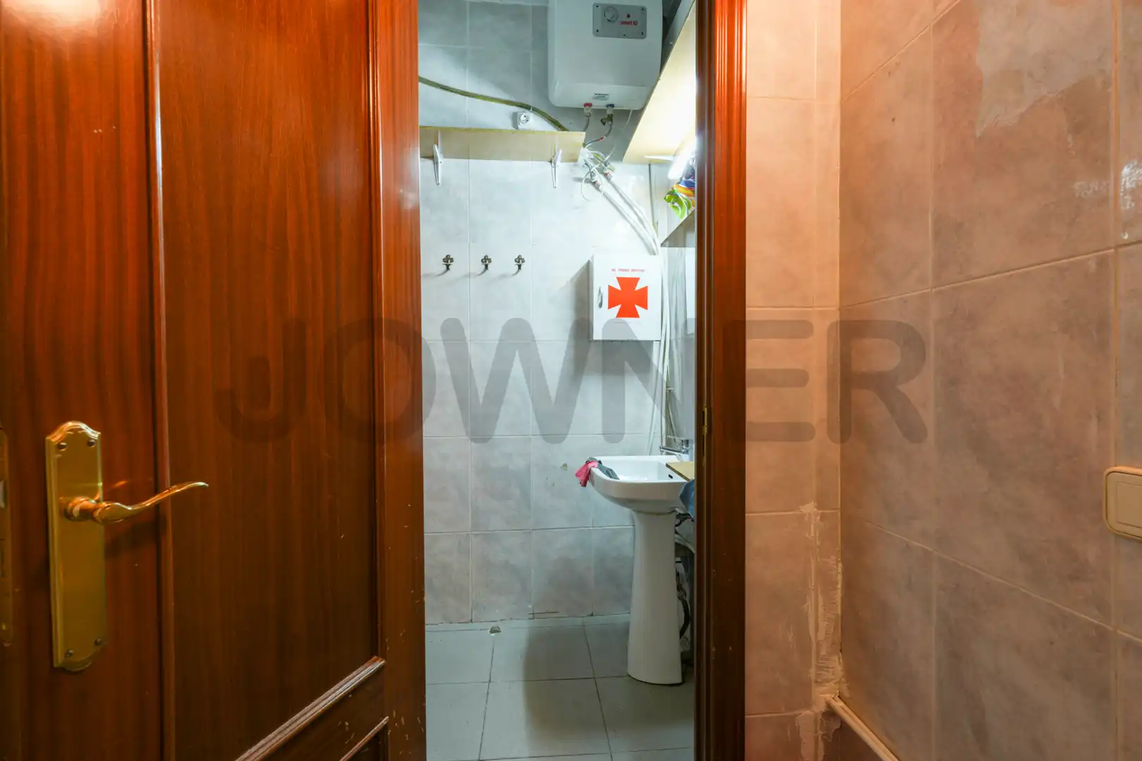 Badezimmer von Geschaftsraum zur Miete in Fuenlabrada mit Klimaanlage