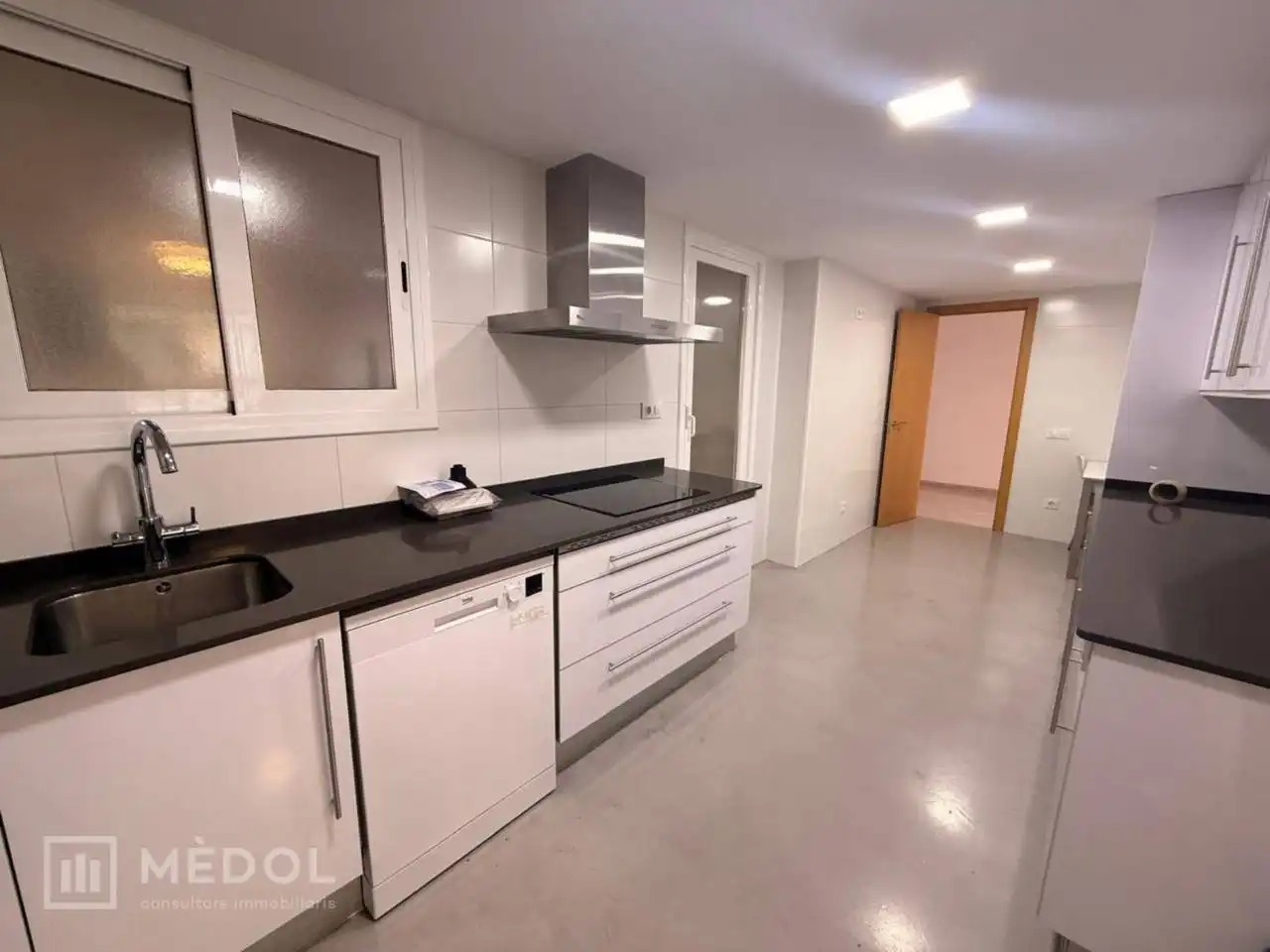 Kitchen of Flat for rent in Tarragona  with Heating, Storage room and Furnished