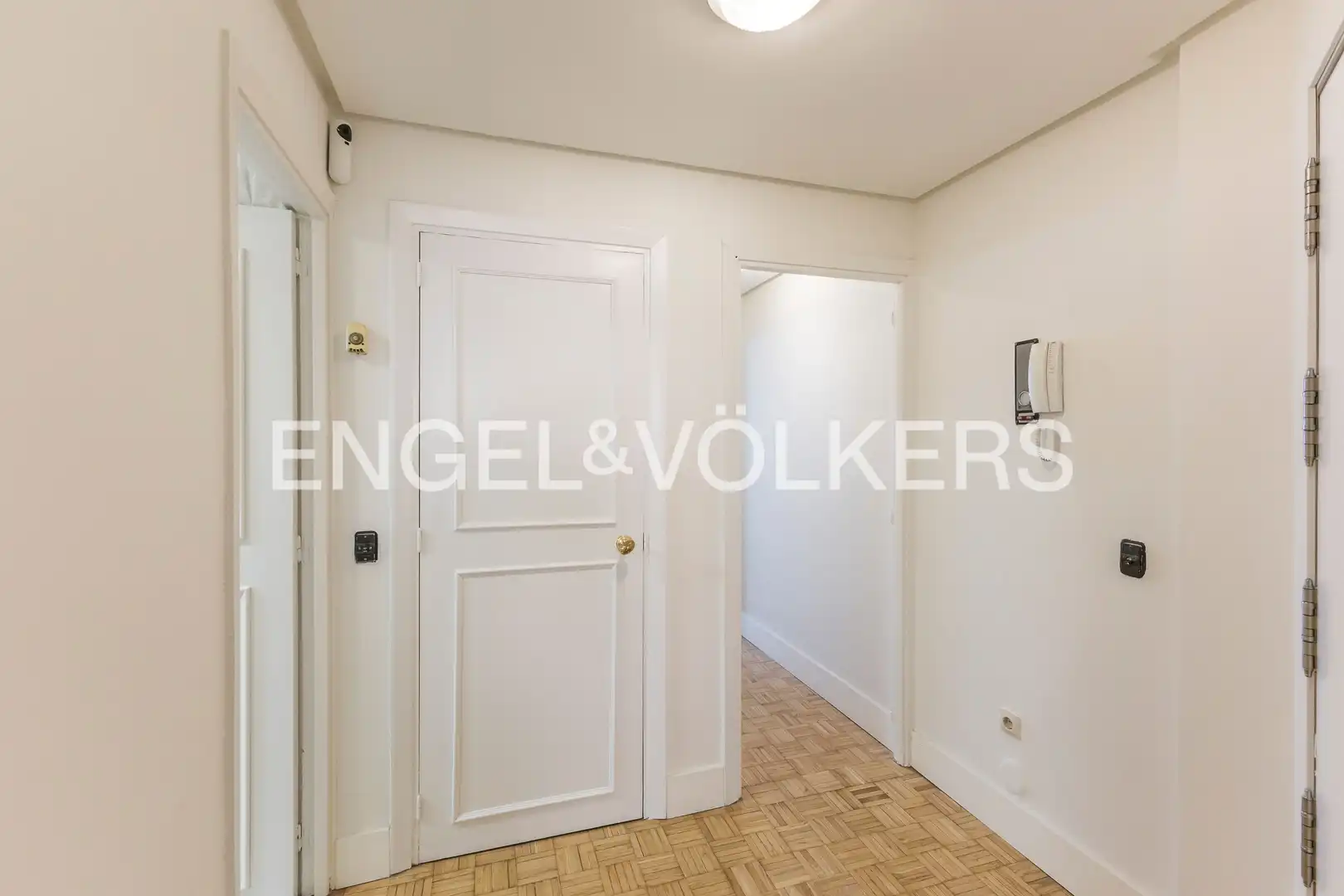 Wohnung zur Miete in Madrid mit Klimaanlage und Heizung