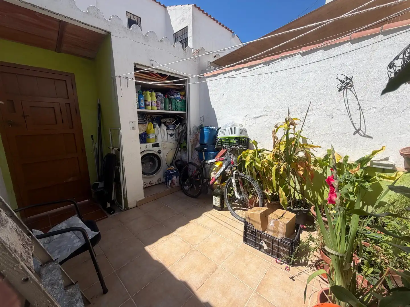 Außenansicht von Einfamilien-Reihenhaus zum Verkauf in Marbella