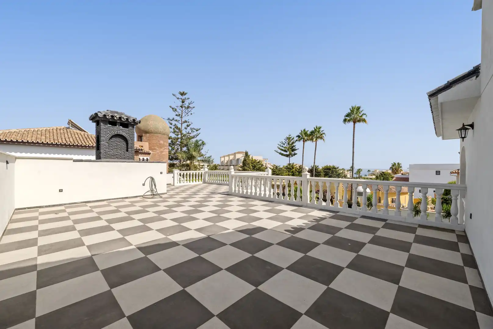 Terrace of Houses for sale in Mijas  with Air Conditioner, Private garden and Terrace
