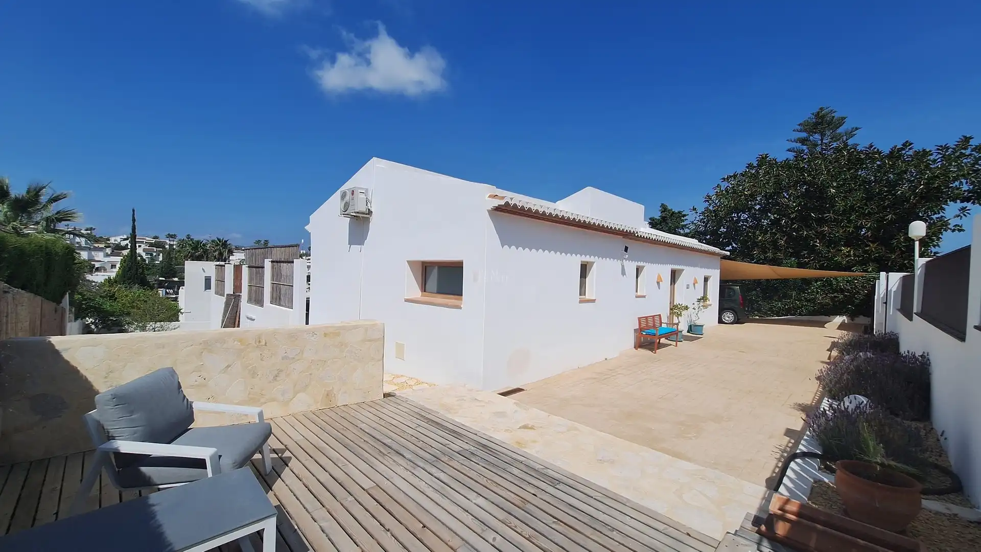 Vista exterior de Casa o xalet en venda en Jávea / Xàbia amb Aire condicionat, Terrassa i Traster