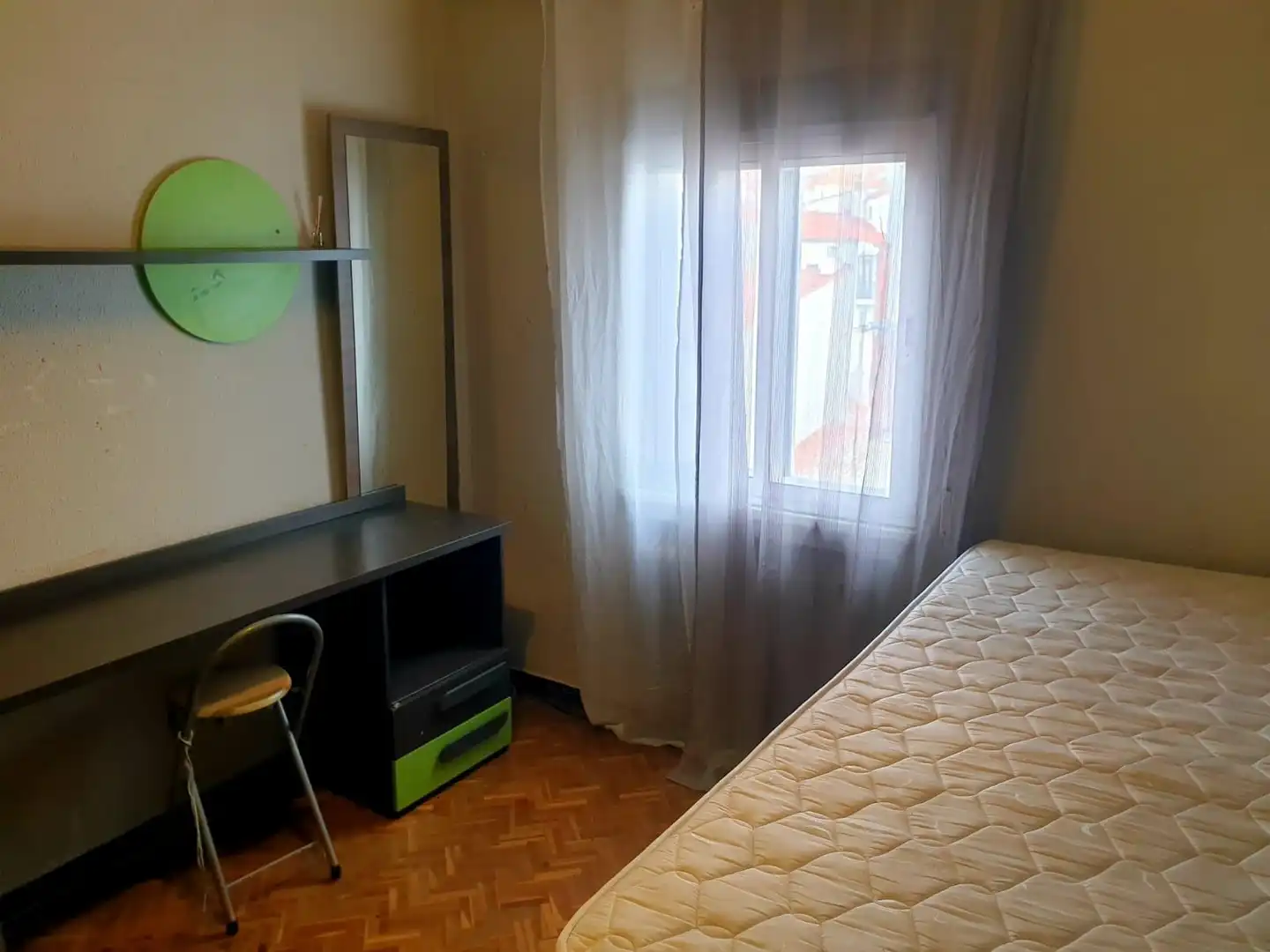 Habitación de Piso en venta en Ávila con Parquet y Amueblado