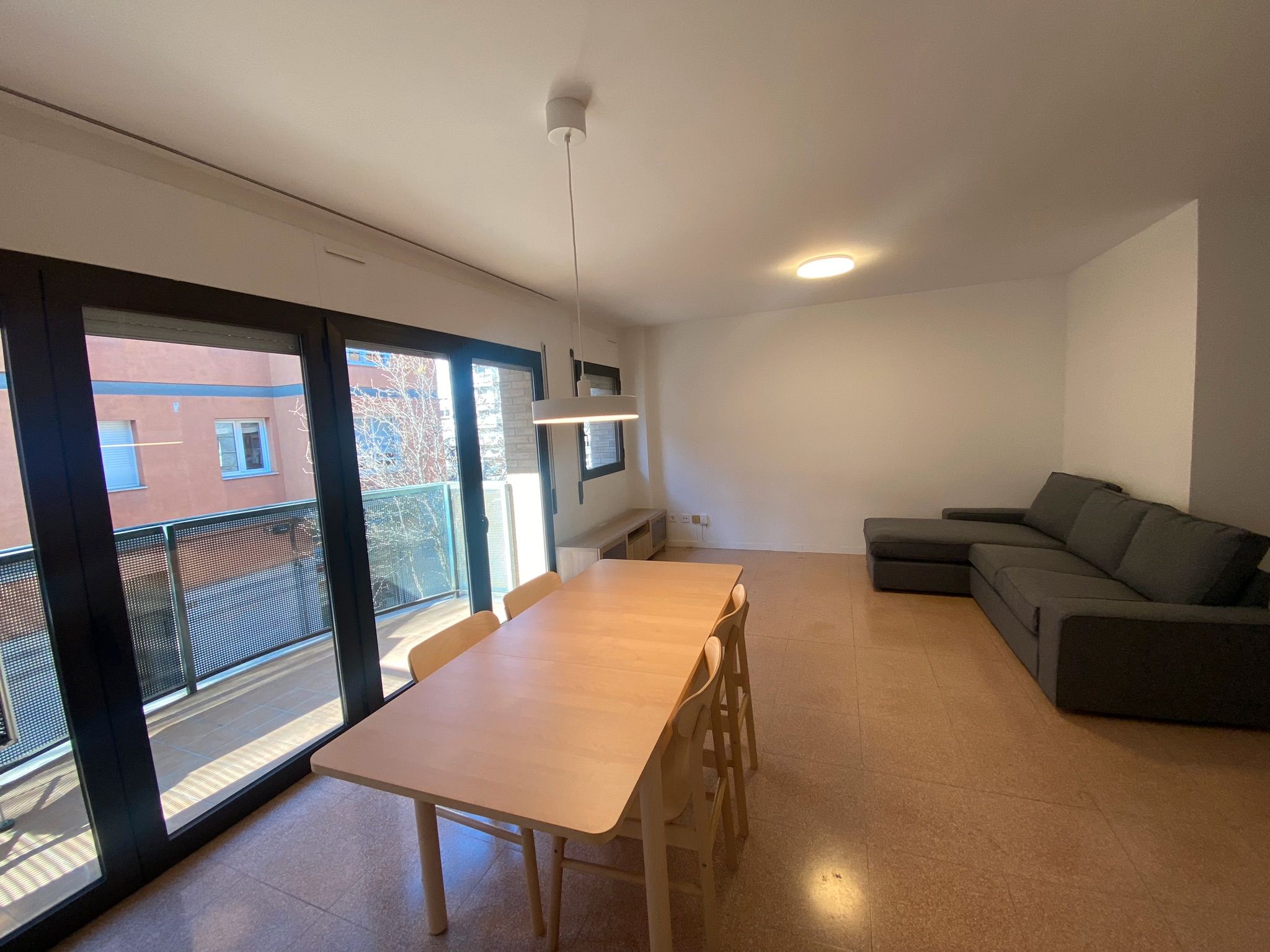 Pis de lloguer a Carrer Francesc Roges, La Devesa