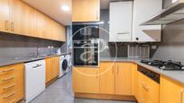 Kitchen of Flat to rent in  Barcelona Capital  with Air Conditioner