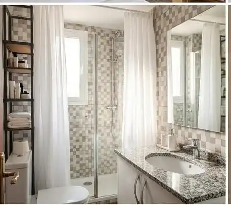 Bathroom of Flat for sale in Madrid  with Air Conditioner