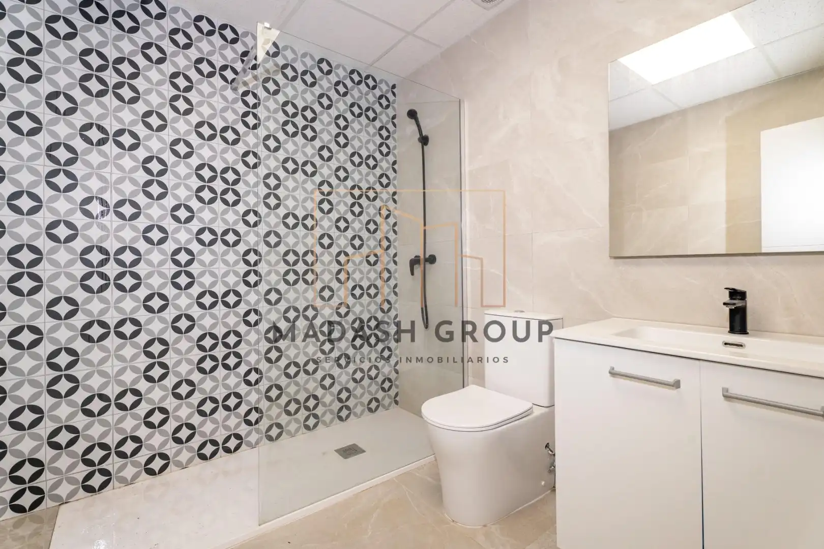Badezimmer von Erdgeschoss zum Verkauf in Reus