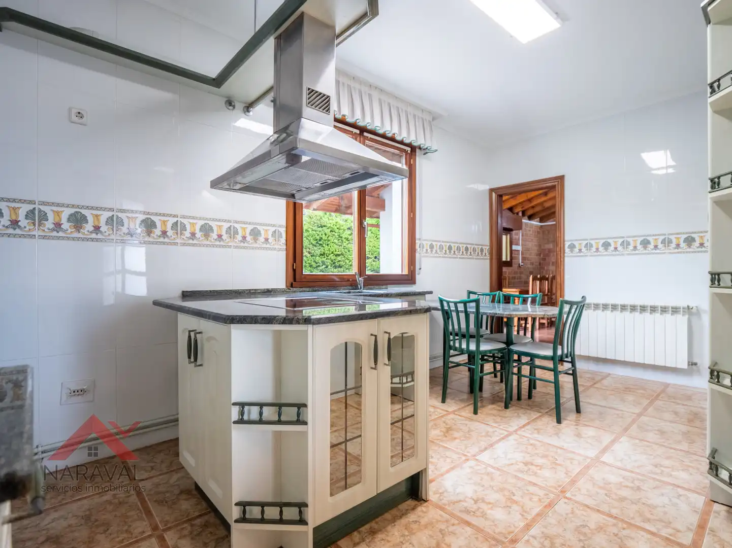 Cuina de Casa o xalet en venda en Zigoitia amb Calefacció, Jardí privat i Parquet